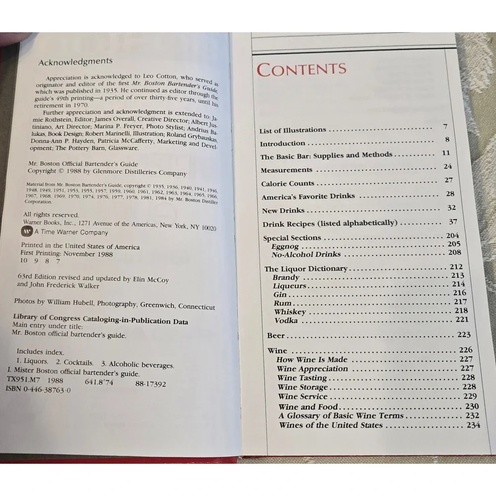 Mr Boston Official Bartenders Guide 63rd Edition 1988 Red Hardcover Warner Books